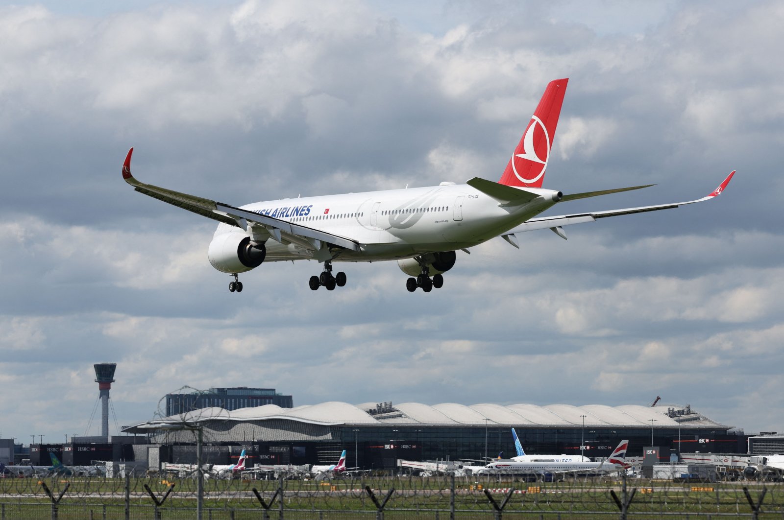 A Turkish Airlines Airbus A350-941 comes in to land at Heathrow Airport in west London, U.K., April 29, 2024. (AFP Photo)