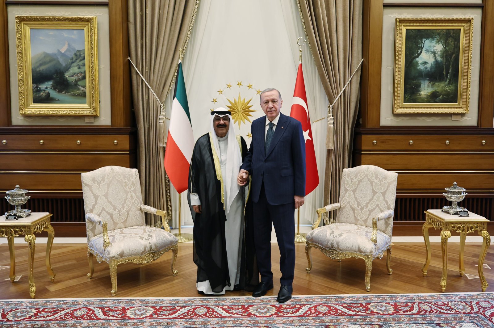 President Recep Tayyip Erdoğan and Kuwaiti Emir Sheikh Meshal al-Ahmad al-Jaber al-Sabah shake hands following a meeting at the Presidential Complex in Ankara, Türkiye, May 7, 2024. (IHA Photo)