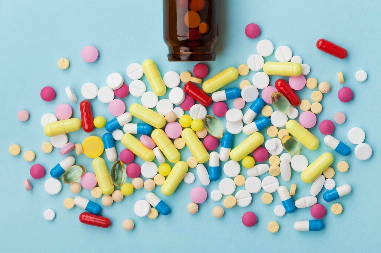 &quot;As a result of attempts to restrict a global sector by strict national policies, drug manufacturers and importers, on the one hand, and pharmacies, on the other hand, are experiencing various problems.&quot; (Shutterstock Photo)