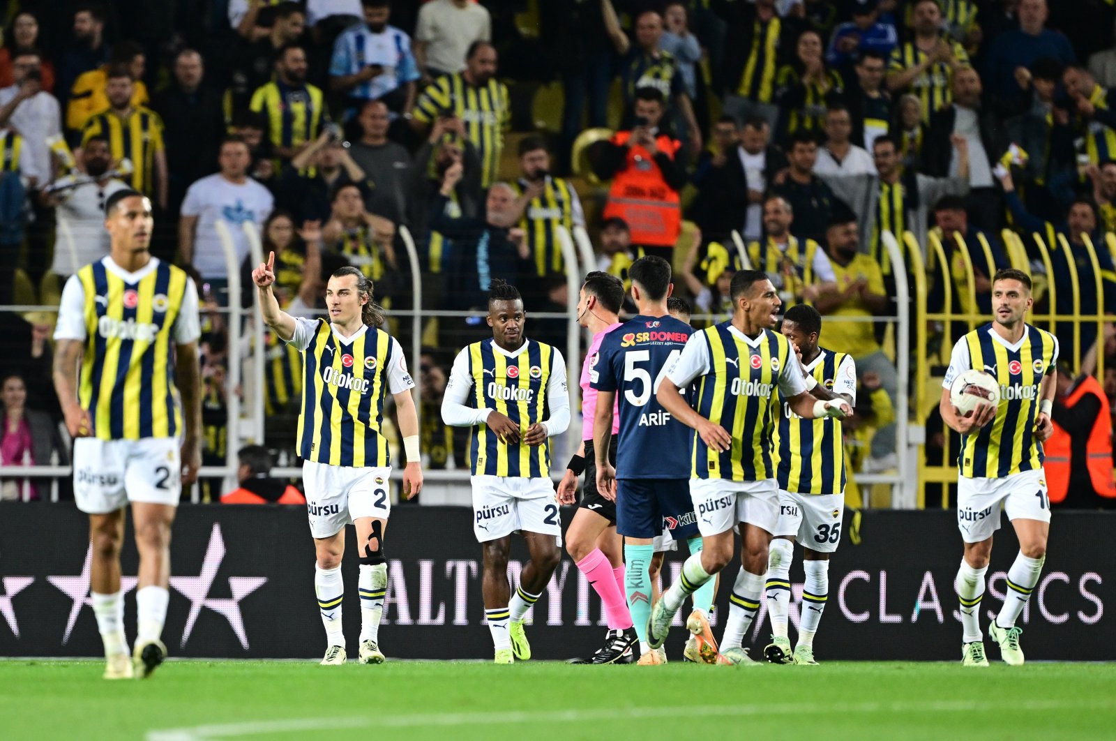 Fenerbahçe&#039;s Çağlar Söyüncü (2nd L) celebrates after scoring against Kayserispor during the Süper Lig match at the Ülker Stadium, Istanbul, Türkiye, May 12, 2024. (AA Photo)