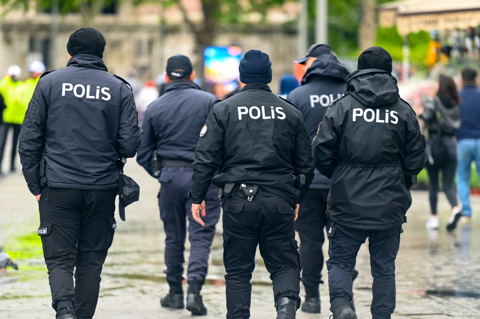 The Interior Ministry has assigned inspectors to investigate police officers accused of a plot against the government. (Shutterstock Photo)