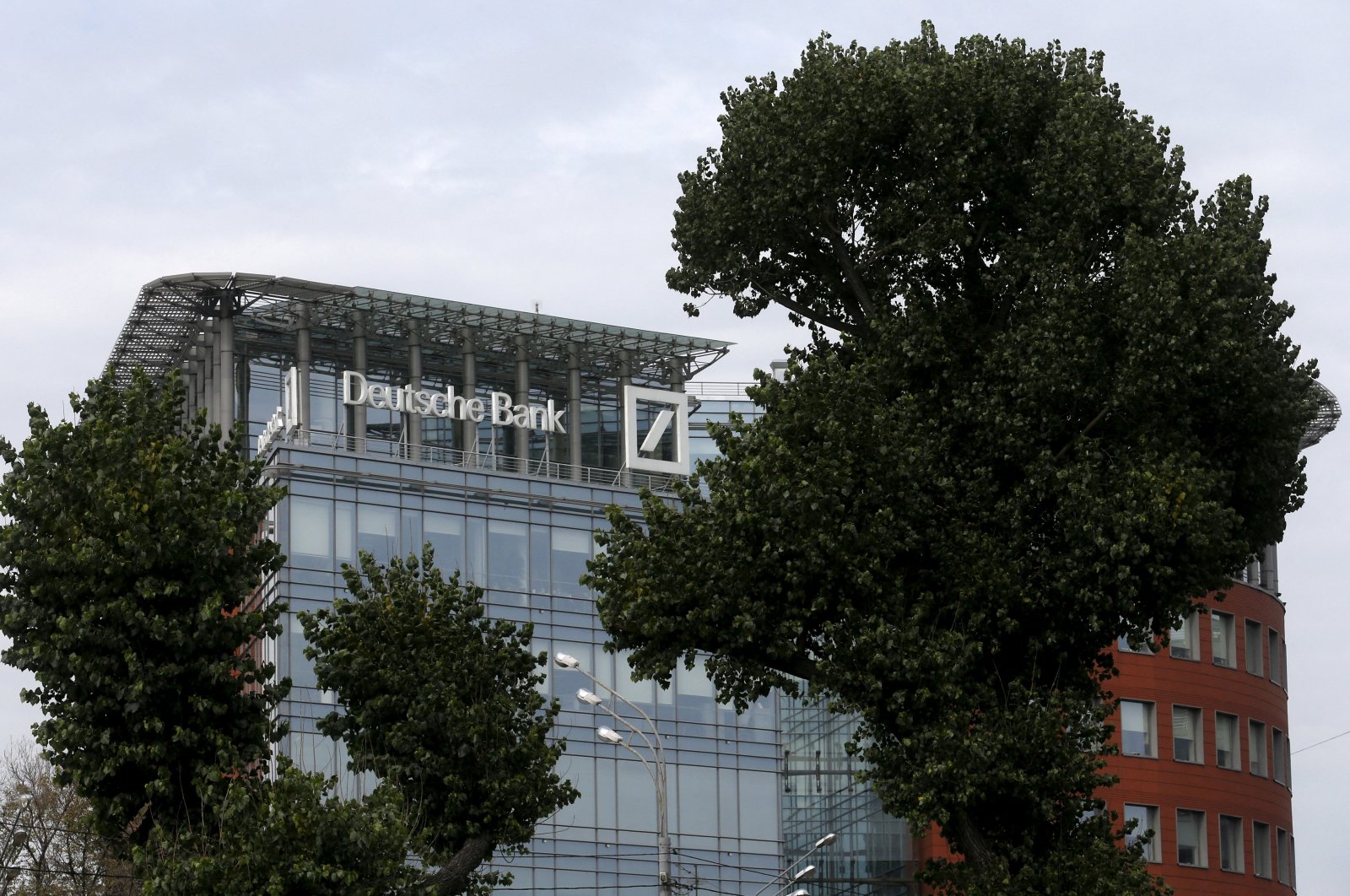 Russian court seizes assets of Deutsche Bank, Commerzbank, UniCredit
