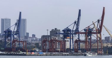 Cranes at the Haydarpaşa port in Istanbul, Türkiye, May 3, 2024. (EPA Photo)