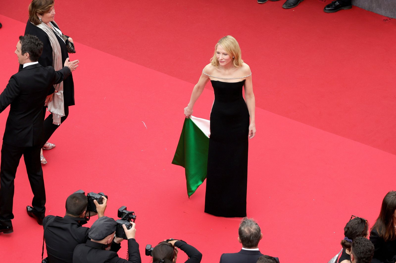Cate Blanchett porte une robe inspirée du drapeau palestinien à Cannes