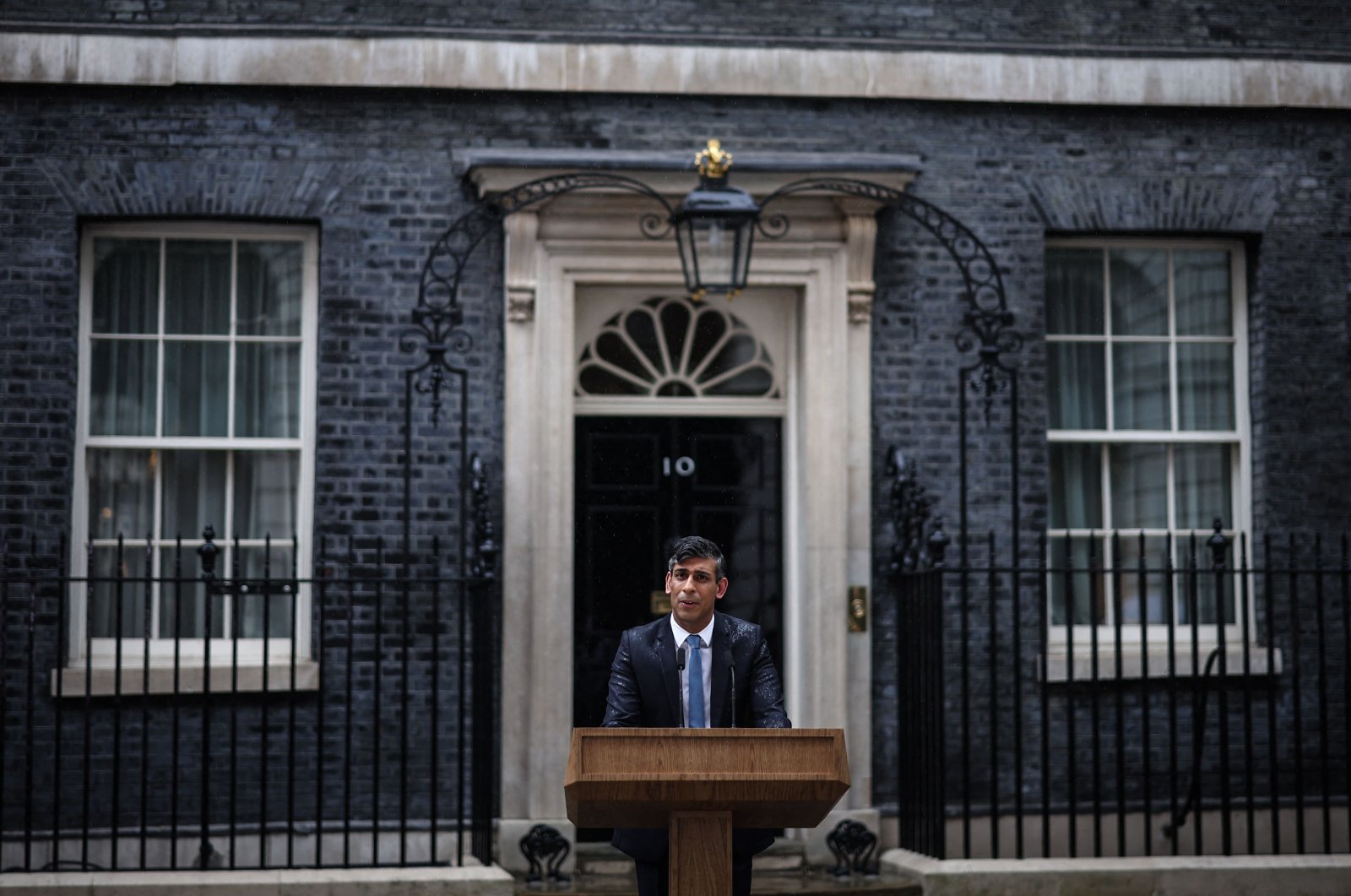 Britain&#039;s Prime Minister Rishi Sunak delivers a speech to announce July 4 as the date of the U.K.&#039;s next general election, at 10 Downing Street in central London, on May 22, 2024. (AFP Photo)