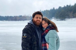 Oğuz Murat, who tragically passed away on March 1 in a car accident in Eyüpsultan, is seen with his wife. (IHA Photo)