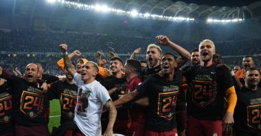 Galatasaray players celebrate after beating Konyaspor to win the Süper Lig title at the Konya Municipality Stadium, Konya, Türkiye, May 26, 2024. (AA Photo)