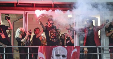 Galatasaray's Mauro Icardi (C) leads fans in celebrating the team's Süper Lig victory at the Florya Metin Oktay Facilities, Istanbul, Türkiye, May 26, 2024. (AA Photo)