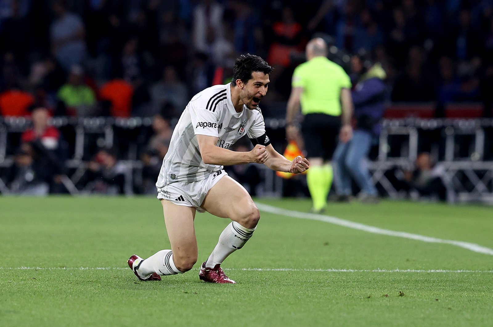 Beşiktaş&#039;s defender Necip Uysal celebrates during the Turkish Cup match against Trabzonspor at the Atatürk Olympic Stadium, Istanbul, Türkiye, May 23, 2024. (AA Photo)