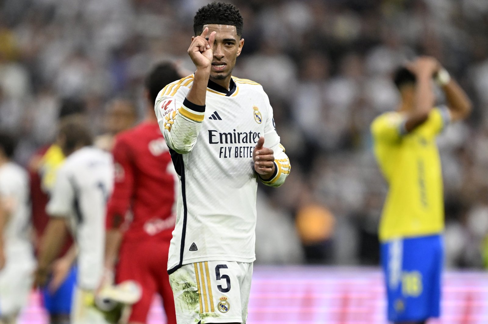 Real Madrid&#039;s Jude Bellingham gestures at the end of the match against Cadiz at the Santiago Bernabeu stadium, Madrid, Spain, May 4, 2024. (AA Photo)