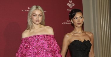 Fashion models Gigi Hadid, left, and Bella Hadid, right, attend the Prince&#039;s Trust gala at Cipriani 25 Broadway, in New York, Thursday, April 28, 2022. (AP File Photo)