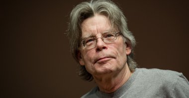Stephen King, the master of horror, has published 12 new terrifying stories about aliens, rattlesnakes and modern America. King&#039;s &quot;You Like It Darker&quot; is now out in several languages. (dpa Photo)