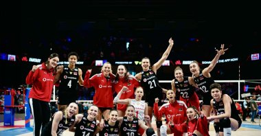 Turkish "Sultans of the Net" celebrate after beating Team USA during the Volleyball Nations League, Texas, U.S., June 2, 2024. (AA Photo)