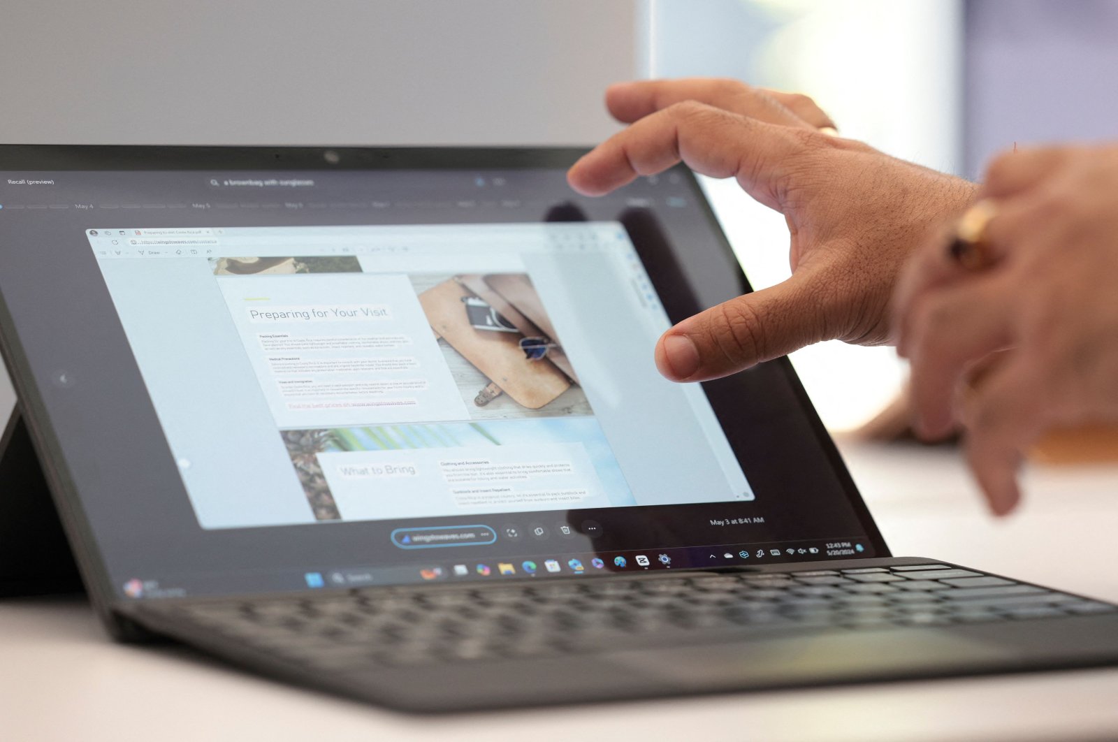 A demonstration of Microsoft&#039;s Recall feature on a Surface Pro is pictured following the Microsoft Briefing event in Redmond, Washington, U.S., May 20, 2024. (AFP Photo)