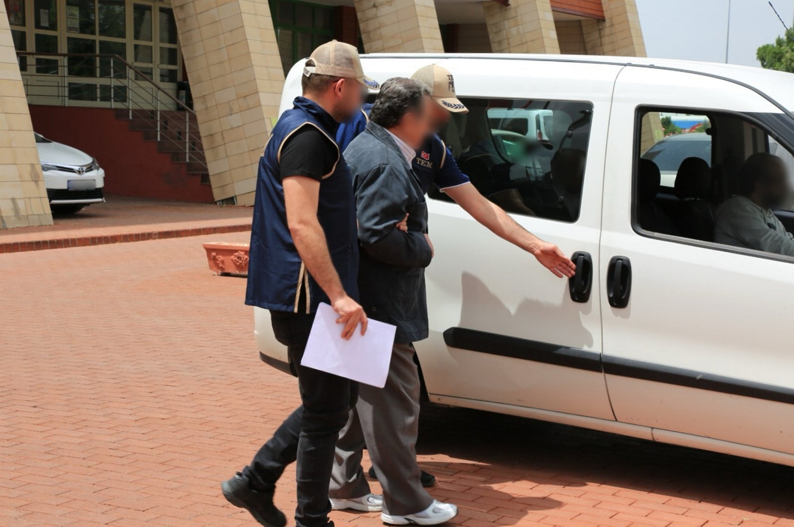Police detain a wanted FETÖ convict in central Isparta province, Türkiye, May 20, 2024. (AA Photo)