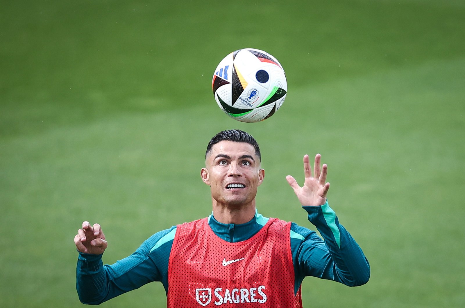Portugal's Cristiano Ronaldo participates in a training session in Oeiras, Portugal, June 7, 2024. (EPA Photo)