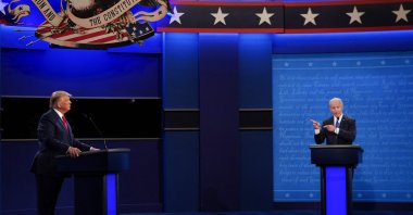 Former U.S. President Donald Trump (L) and Democratic Presidential candidate and former U.S. Vice President Joe Biden (R) participate in the final presidential debate, Nashville, Tennessee, U.S., Oct. 22, 2020. (AFP Photo)