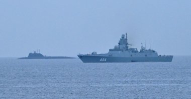 The Russian nuclear-powered submarine Kazan (L) and the class frigate Admiral Gorshkov arrive at Havana, Cuba, June 12, 2024. (AFP Photo)