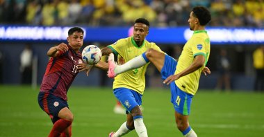 Costa Rica's Warren Madrigal (L) fights for the ball with Brazil's Marquinhos (R) and Eder Militao during the Conmebol 2024 Copa America tournament Group D football match between Brazil and Costa Rica at SoFi Stadium, Inglewood, California, U.S., June 24, 2024. (AFP Photo)