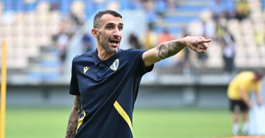 New Petrolul Ploiesti coach Mehmet Topal during a training session, Ploiesti, Romania, June 6, 2024. (IHA Photo)