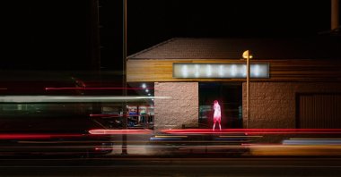 &quot;3 3 Modern Figures (don’t forget to breathe)&quot; by Doug Aitken, 2018. (Photo courtesy of Borusan Contemporary)
