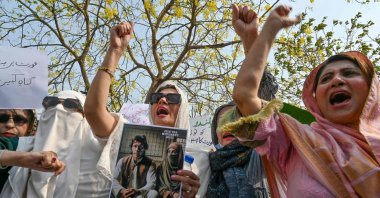 Pakistan's former prime minister Imran Khan's supporters protest outside the court in Islamabad, to demand the release of Khan and his wife Bushra Bibi, June 27, 2024. (AFP File Photo)