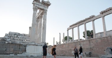 With the aim of becoming a sustainable and transformative festival, the Bergama Theater Festival invites participants to embark on new stories from the ancient structures to the streets of Bergama, tracing the paths of history, Izmir, Türkiye. (Photo courtesy of Bergama Theater Festival)