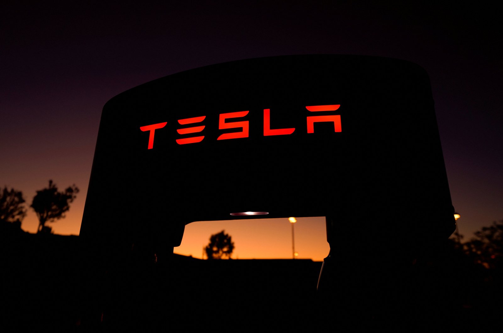 A Tesla supercharger is shown at a charging station in Santa Clarita, California, U.S., Oct. 2, 2019. (Reuters Photo)