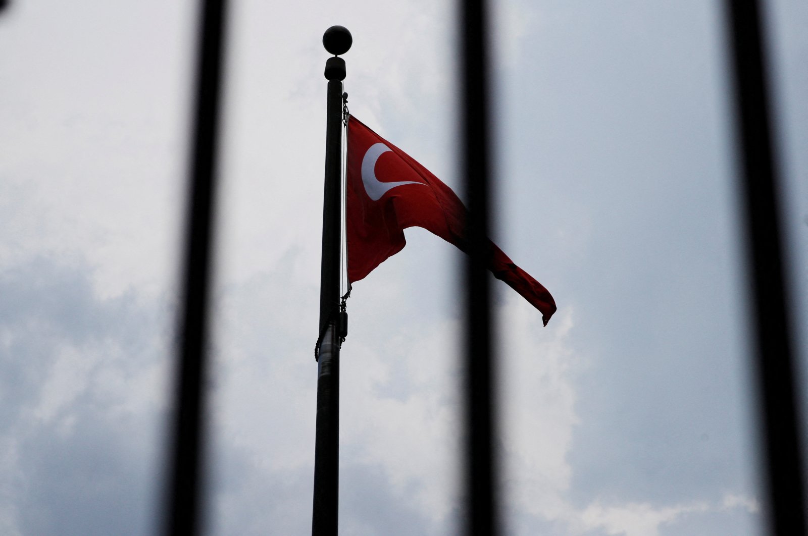 The Turkish flag flies at the Embassy of Türkiye in Washington, U.S., Aug. 6, 2018. (Reuters Photo)