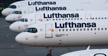 Lufthansa planes stand parked as Frankfurt airport is closed to passengers with planned departures due to a strike organized by Verdi Union, Frankfurt, Germany, March 7, 2024. (Reuters Photo)