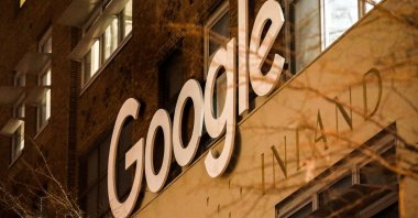 Google signage is seen at Google headquarters in the Manhattan borough of New York City, New York, U.S., Dec. 17, 2018. (Reuters Photo)