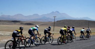 Cyclists practice ahead of Erciyes Mountain events, Kayseri, Türkiye, July 4, 2024. (AA Photo)
