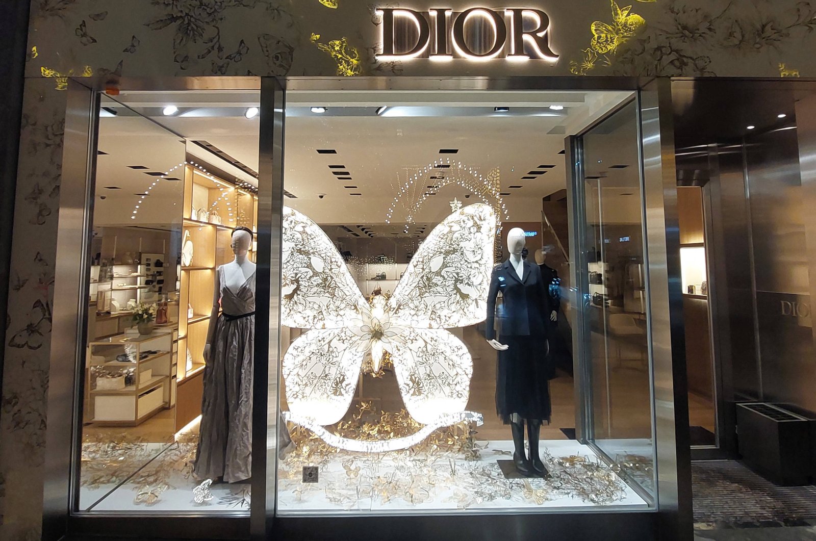 A Dior shop is photographed in St. Moritz, Switzerland, Jan. 2, 2024. (Reuters Photo)