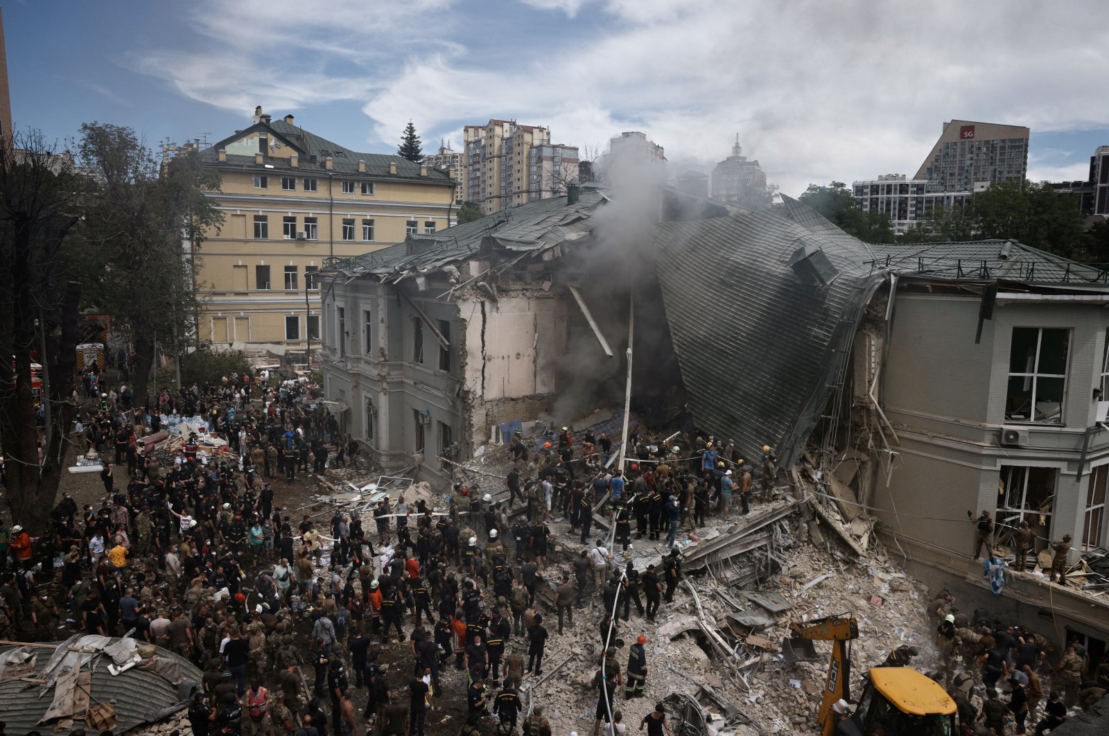 Rescuers work at Ohmatdyt Children&#039;s Hospital, which was damaged during Russian missile strikes, amid Russia&#039;s attack on Ukraine, Kyiv, Ukraine, July 8, 2024. (Reuters Photo)