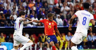 Spain's Lamine Yamal (C) in action during the UEFA Euro 2024 semifinals match between Spain and France, Munich, Germany, July 9, 2024. (EPA Photo)