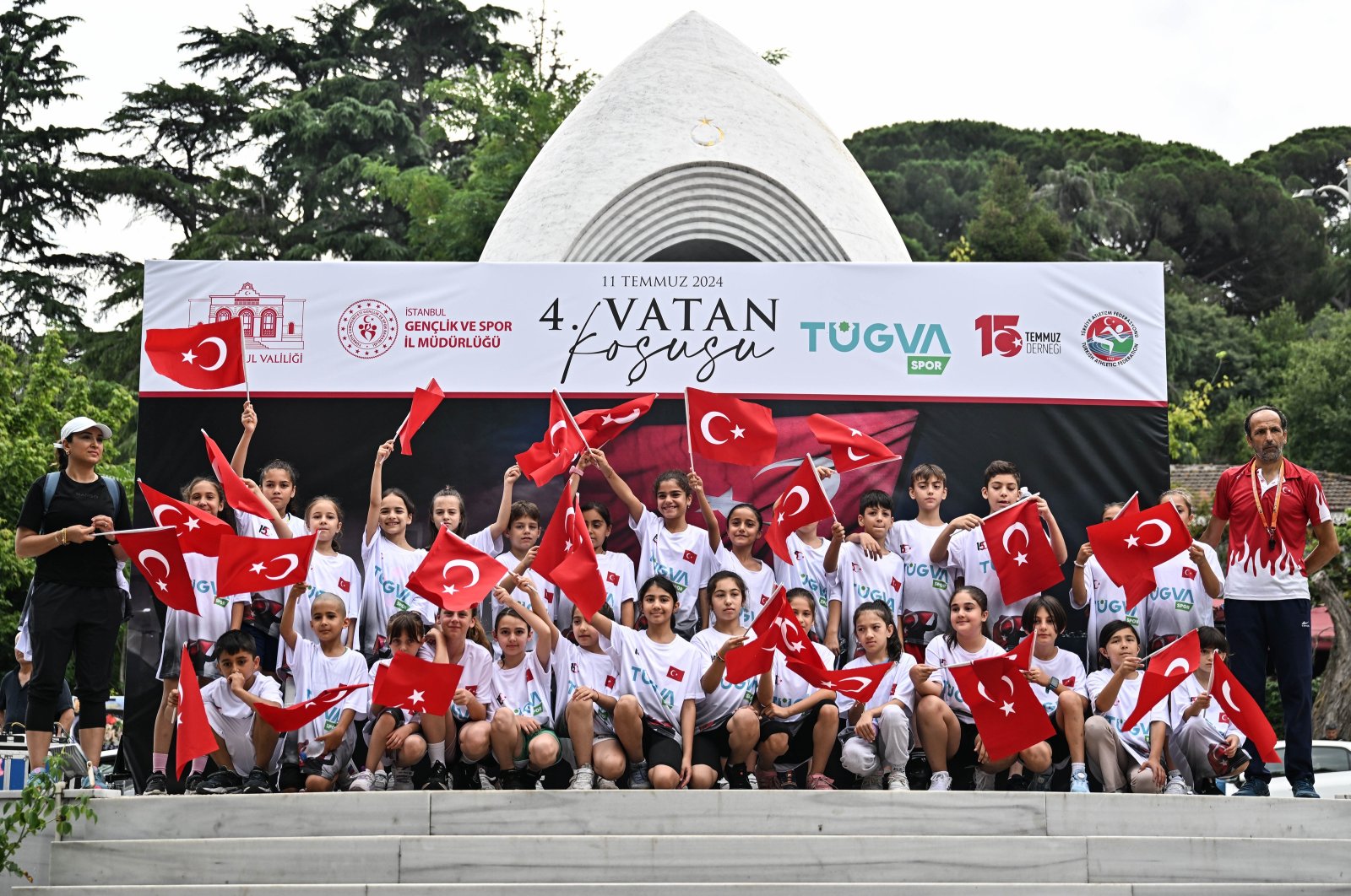 Participants in the fourth edition of the &quot;Homeland Run&quot; pose for a photo during the event, Istanbul, Türkiye, July 11, 2024. (AA Photo)