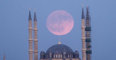 Selimiye Mosque, considered Mimar Sinan&#039;s masterpiece, captured under the full moon, Edirne, Türkiye, June 21, 2024. (AA Photo)