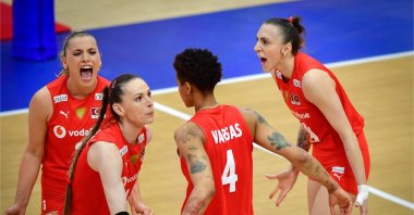 Türkiye&#039;s Sultans of the Net in action during the Women&#039;s Nations League quarterfinals match, Rio de Janeiro, Brazil, June 21, 2024. (IHA Photo)