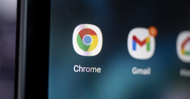 The logo of Google's Chrome app (L) is displayed on a screen of a smartphone in this photo taken Sept. 8, 2021. (Reuters Photo)