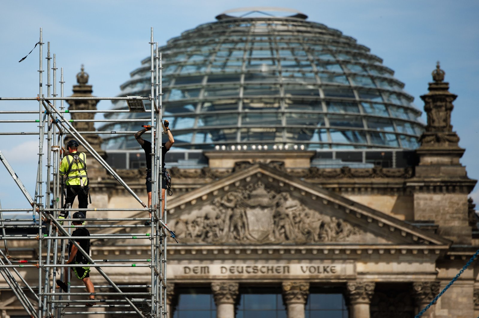 Deutsche Arbeitgeber lehnen geplante Steuersenkungen für ausländische Arbeitnehmer ab