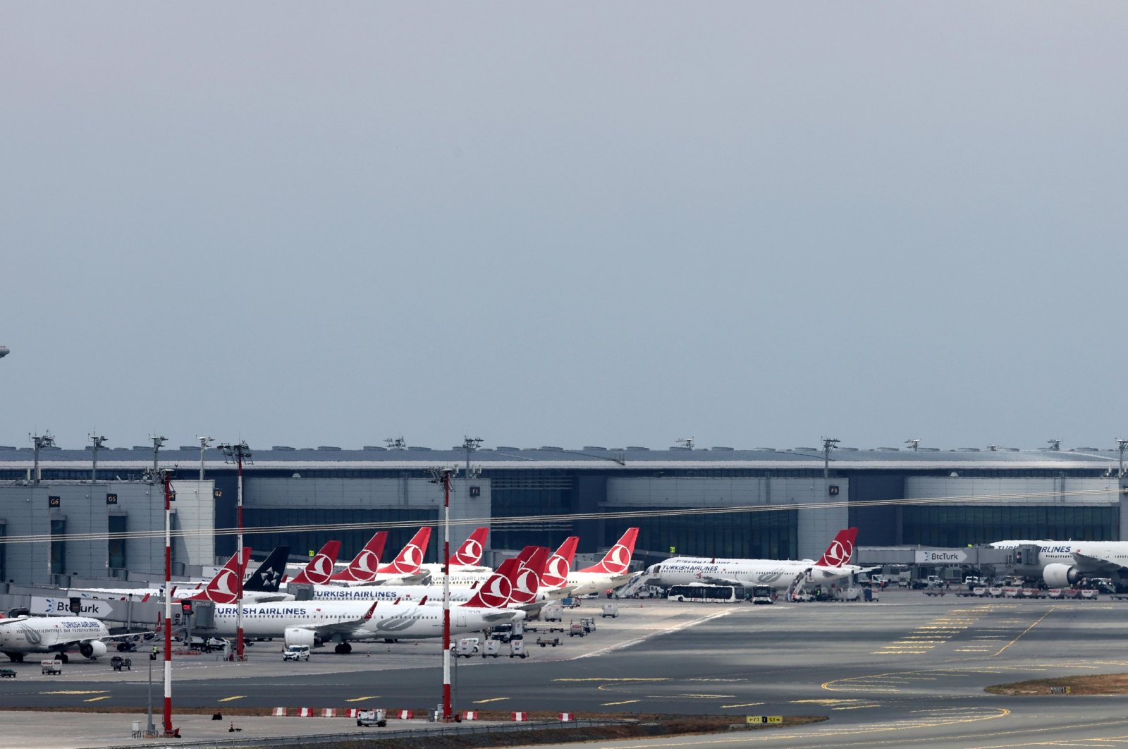 Turkish Airlines planes are parked at Istanbul Airport, Istanbul, Türkiye, July 19, 2024. (EPA Photo)