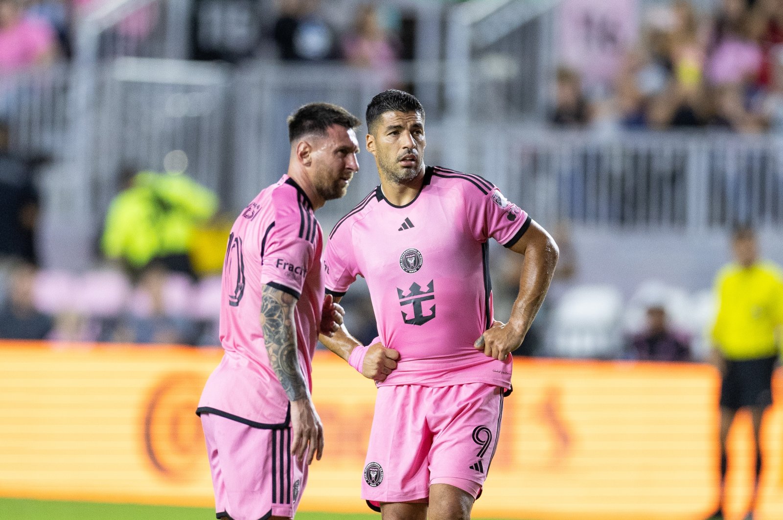 Inter Miami&#039;s Lionel Messi and Luis Suarez (R) during a preseason game against Newell&#039;s Old Boys at the DRV PNK Stadium, Fort Lauderdale, Florida, U.S. Feb. 15, 2024. (Getty Images Photo)