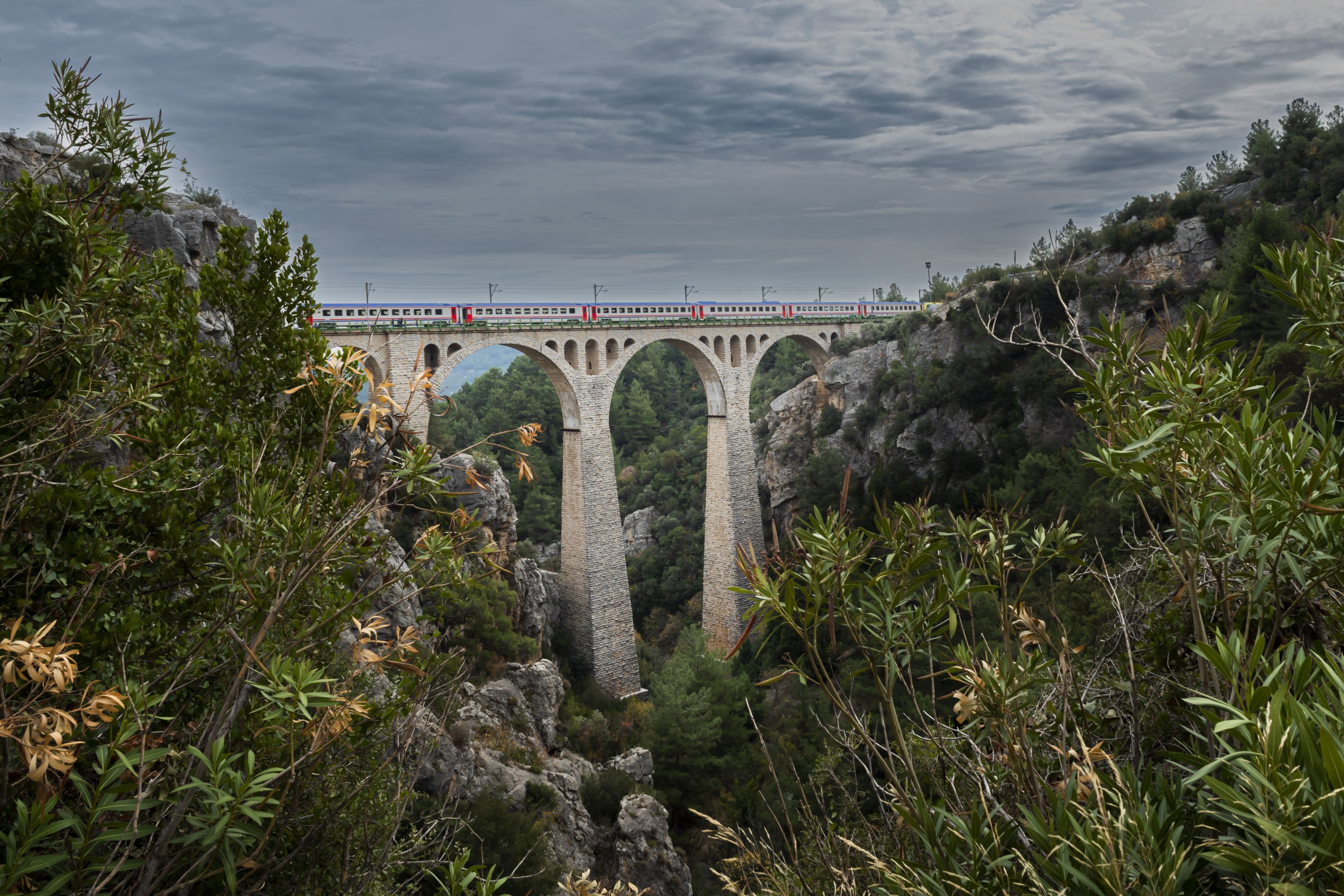 Beauty, history await: Unique trips via Türkiye's scenic railway routes