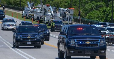 The motorcade of Israeli Prime Minister Benjamin Netanyahu travels to Mar-a-Lago where Netanyahu will meet with former U.S. President Donald Trump, in Palm Beach, Florida, on July 26, 2024 (AFP Photo)