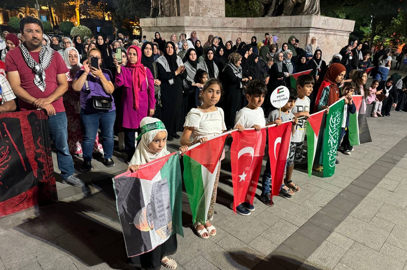 Demonstrators are seen protesting Israel in front of Fatih Mosque, Istanbul, Türkiye, July 25, 2024 (AA Photo)