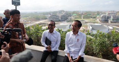 Indonesian President Joko Widodo (R) and his State Secretary Pratikno (L) address journalists as they inspect the newly built Presidential Palace in the proposed new capital city of Nusantara in East Kalimantan, Indonesia, July 29, 2024. (EPA Photo)