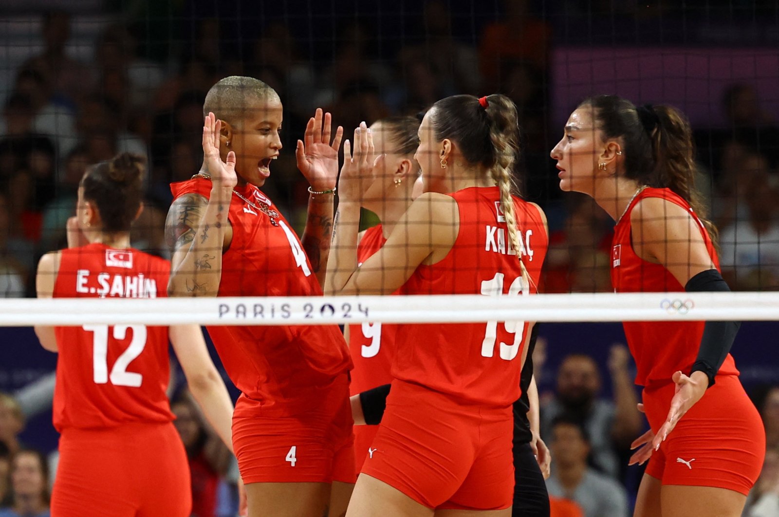 Turkish women&#039;s national volleyball team players celebrate a point during the 2024 Paris Olympics Pool C match against the Netherlands, South Paris Arena 1, Paris, France, July 29, 2024. (Reuters Photo)