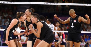 Turkish "Sultans of the Net" react during the Paris 2024 Olympics Women&#039;s Preliminary Round, Pool C match against the Dominican Republic at the South Paris Arena 1, Paris, France, Aug. 1, 2024. (Reuters Photo)