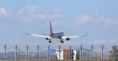 A Russian Tupolev Tu-204-300 aircraft prepares to land at Ankara Esenboğa Airport in Ankara, for a prisoner swap coordinated by Türkiye&#039;s National Intelligence Organization (MIT), Aug. 1, 2024. (AFP Photo)