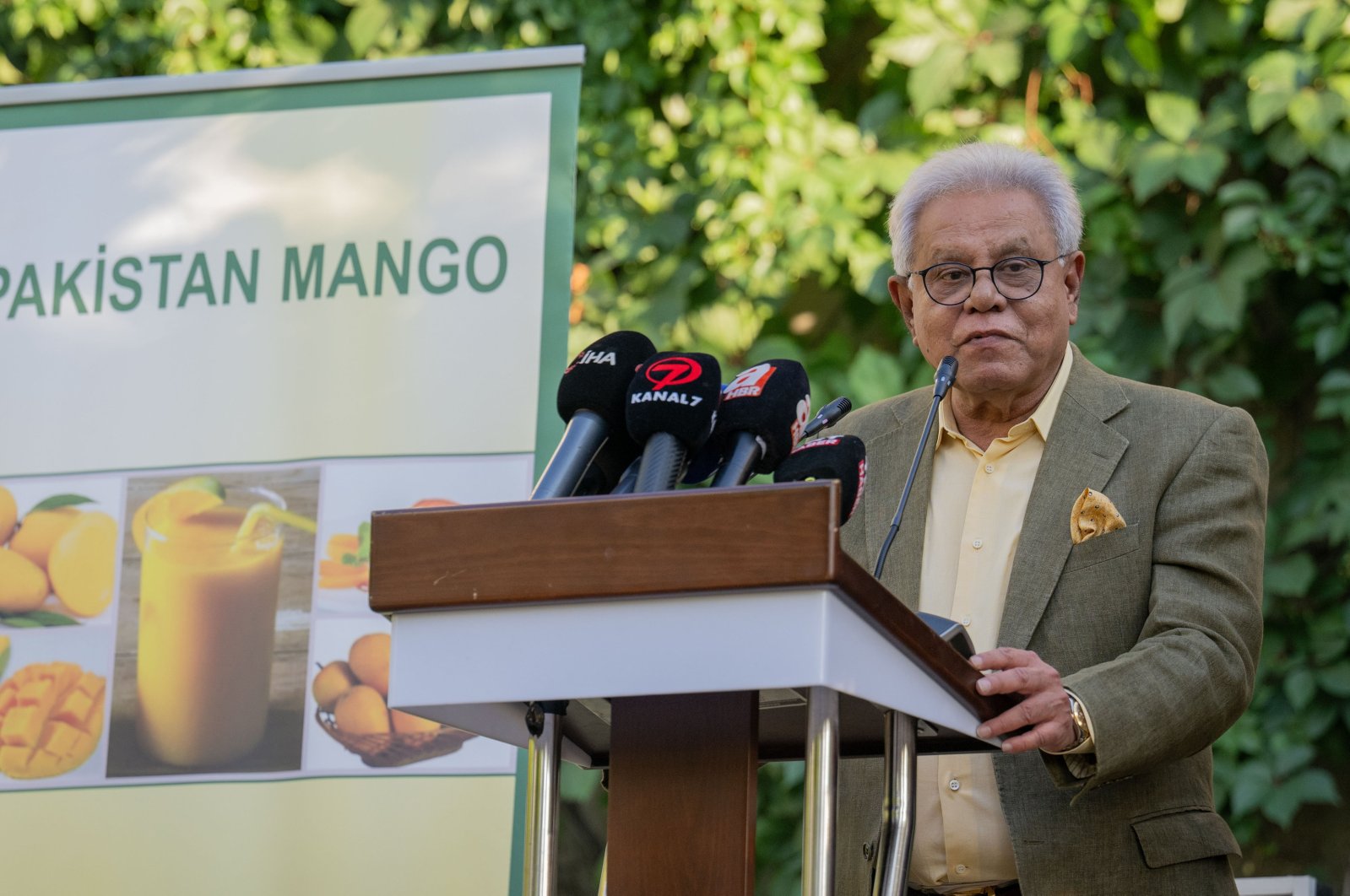 Pakistan&#039;s Ambassador Yousaf Junaid is seen speaking at the Mango Festival, Ankara, Türkiye, Aug.1, 2024 (AA Photo)